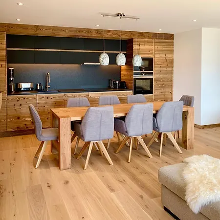 Luxury 4 Valleys 公寓